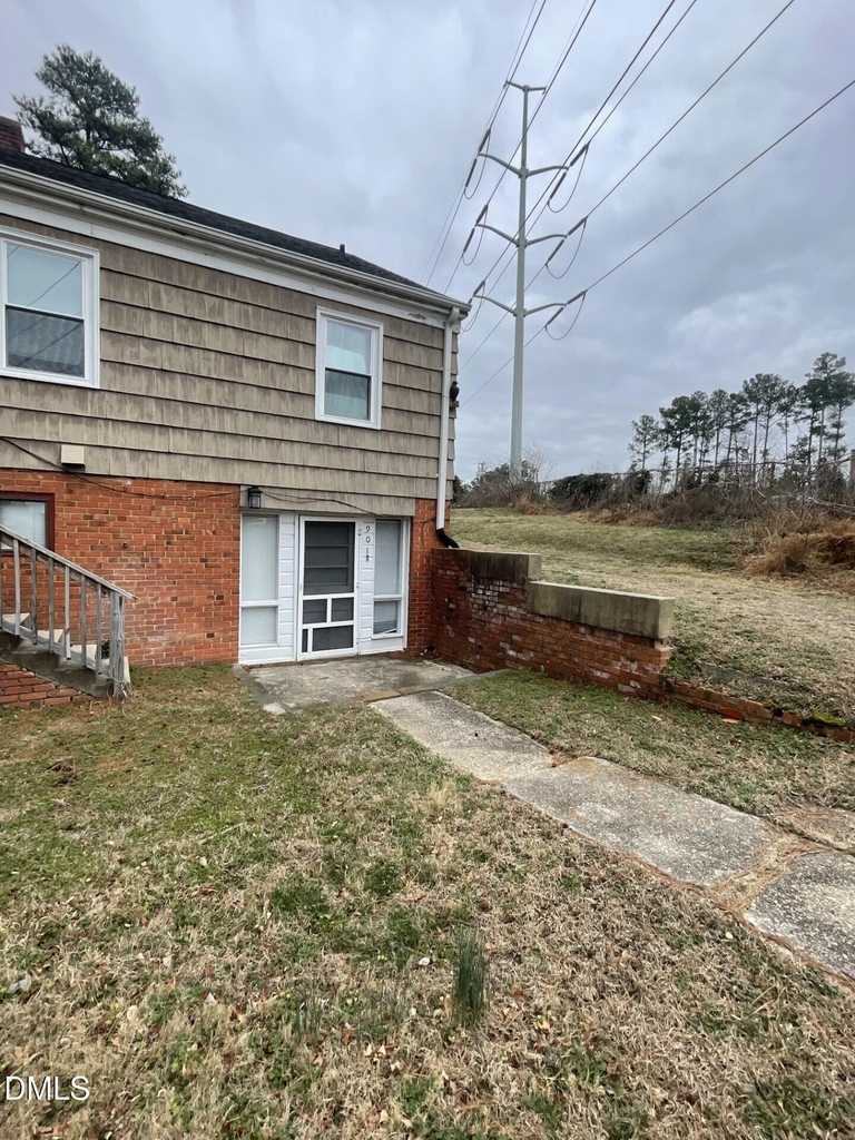901 Marilyn Drive - Photo 0