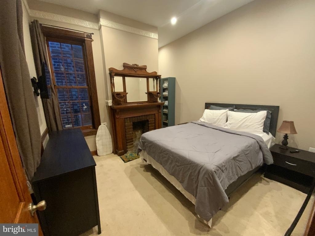 1837 16th Street Nw - Photo 2