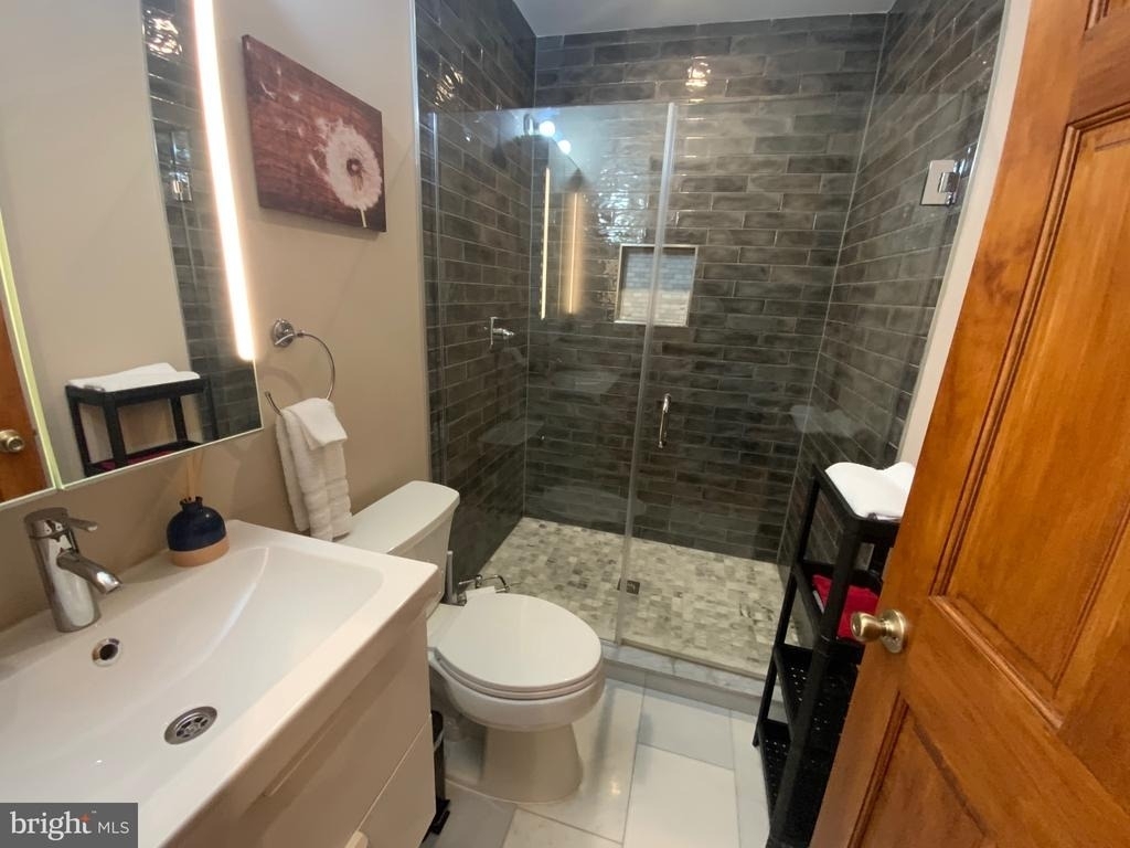 1837 16th Street Nw - Photo 3