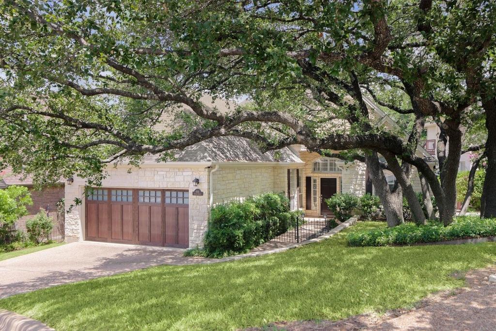 4101 Triple Crown Ct - Photo 0