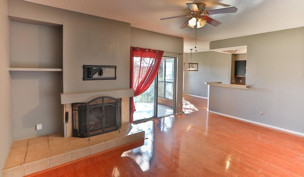 4711 Spicewood Springs Rd - Photo 2