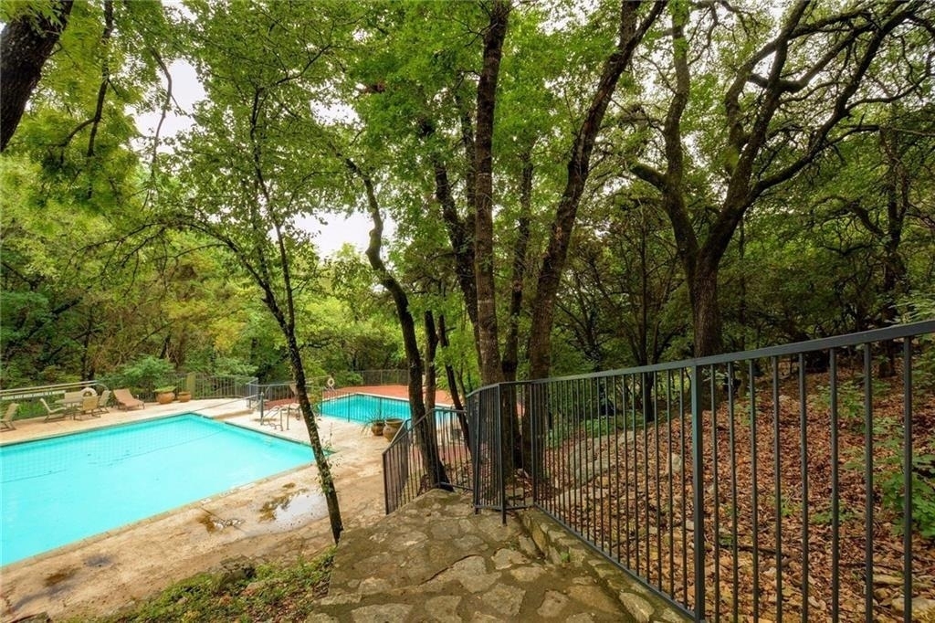 4711 Spicewood Springs Rd - Photo 20