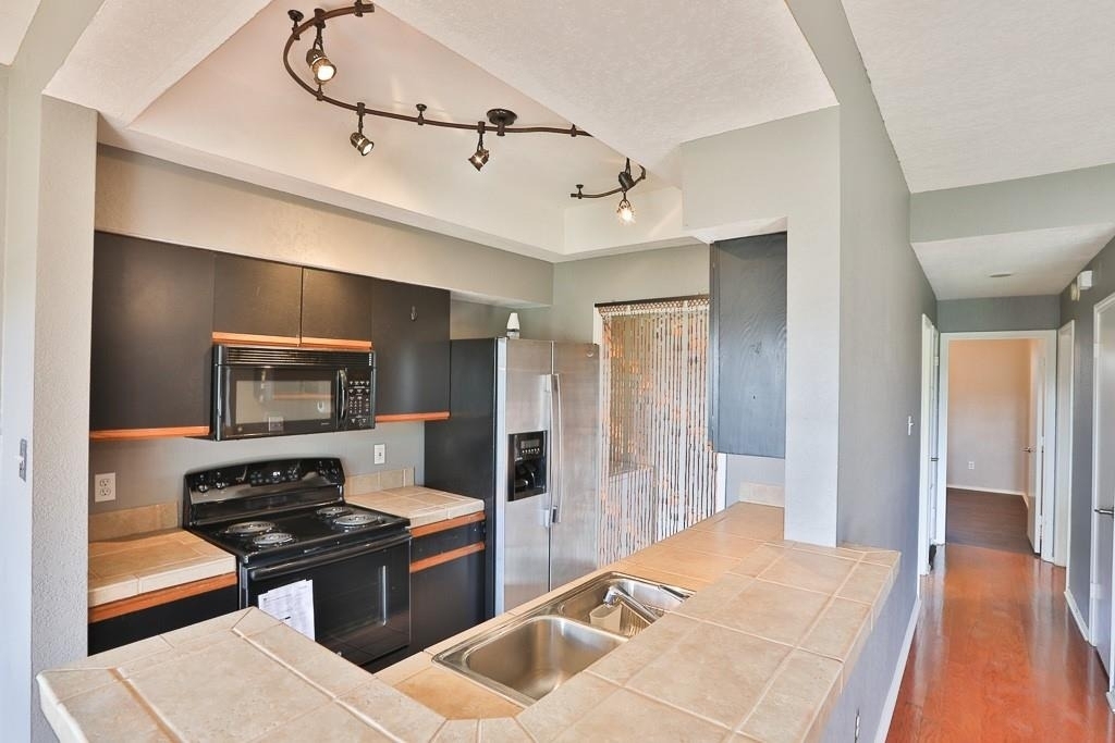 4711 Spicewood Springs Rd - Photo 8