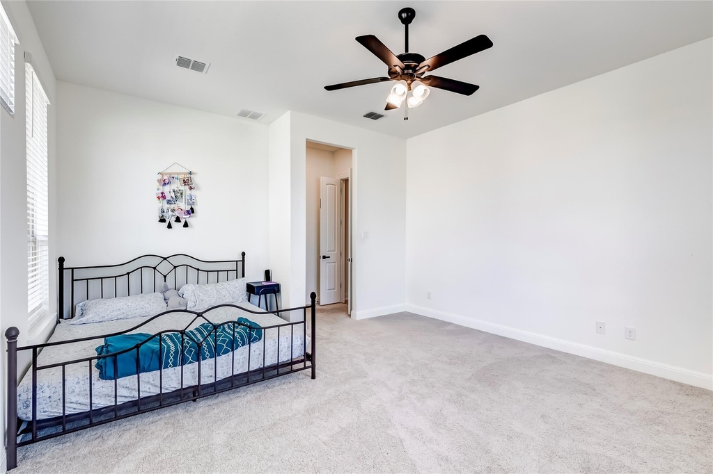 2824 Stone Branch Dr - Photo 18