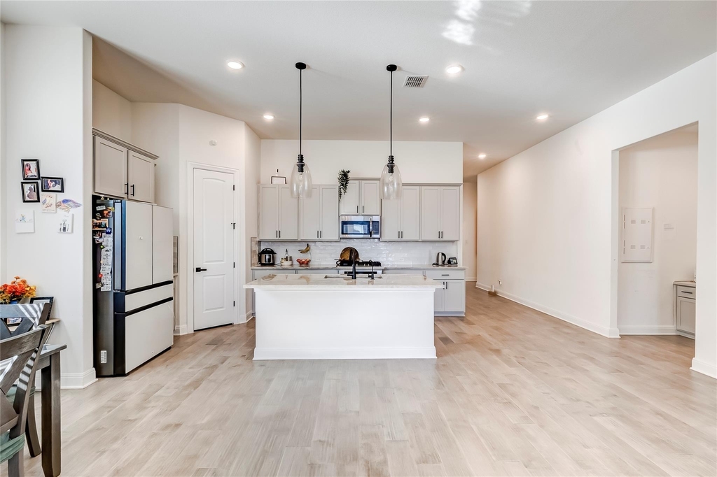 2824 Stone Branch Dr - Photo 8