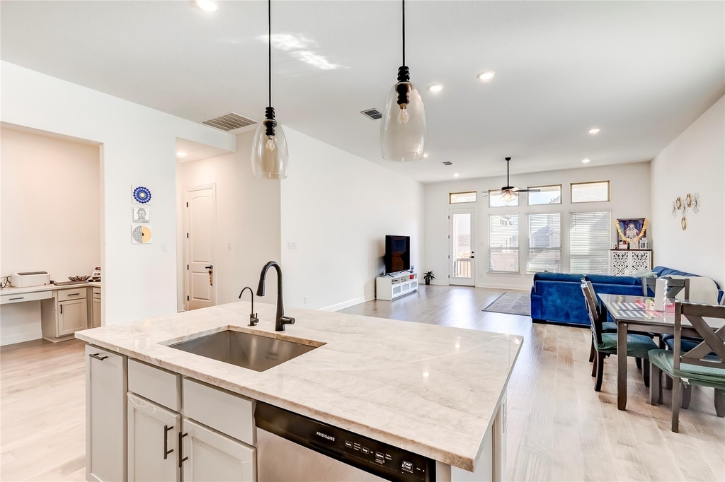 2824 Stone Branch Dr - Photo 12