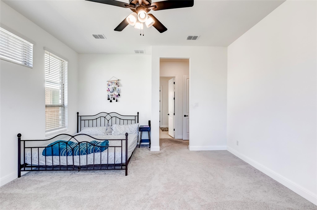 2824 Stone Branch Dr - Photo 16