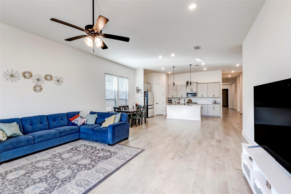 2824 Stone Branch Dr - Photo 6