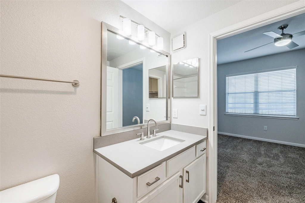 12215 Hunters Chase Dr - Photo 13
