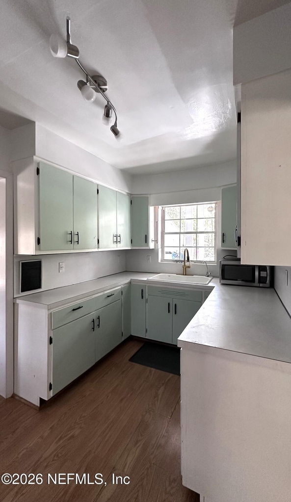 2836 Ionic Avenue - Photo 8