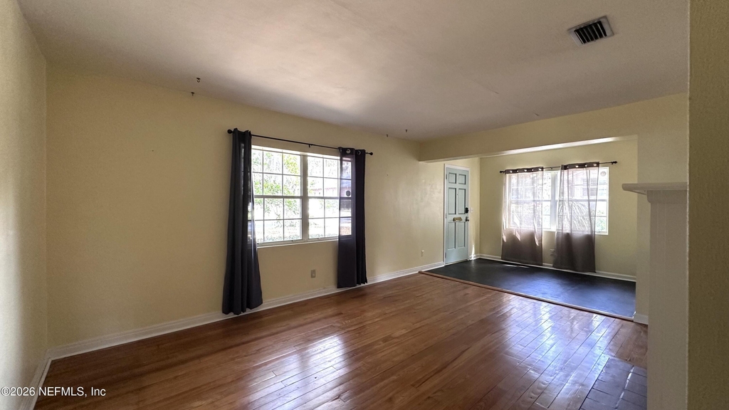 2836 Ionic Avenue - Photo 3