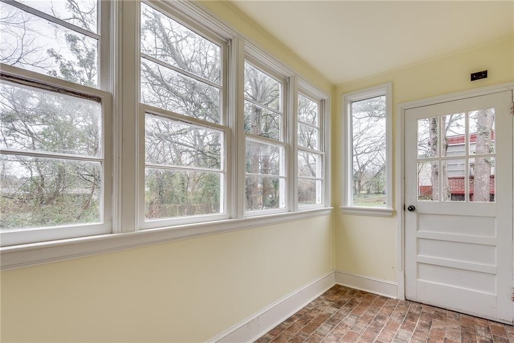 1287 Eastland Road Se - Photo 20