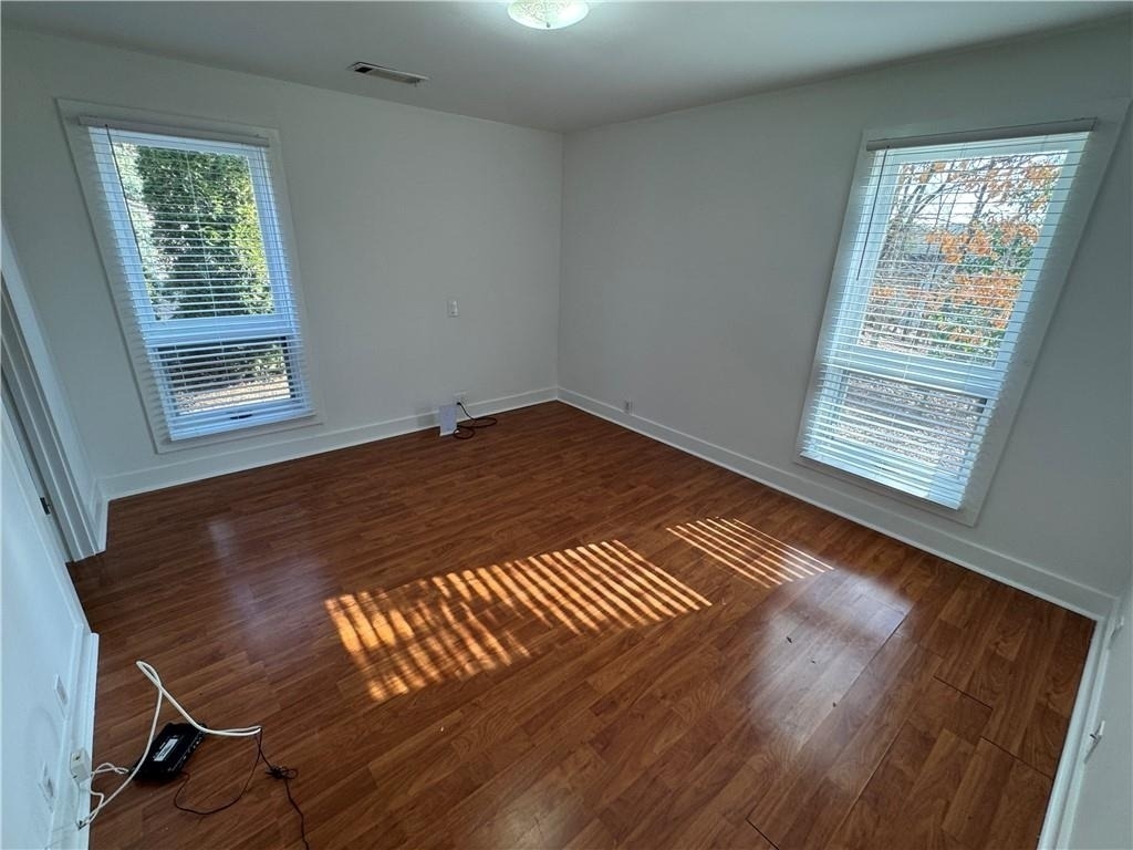 1685 Chevron Way - Photo 2