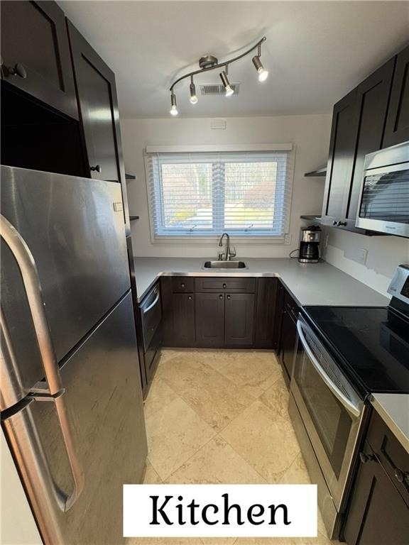 1685 Chevron Way - Photo 18