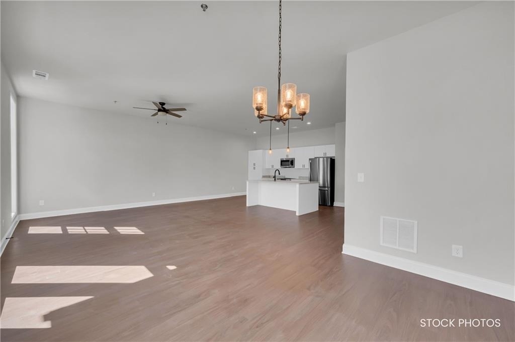 1038 Homestead Way Street - Photo 7