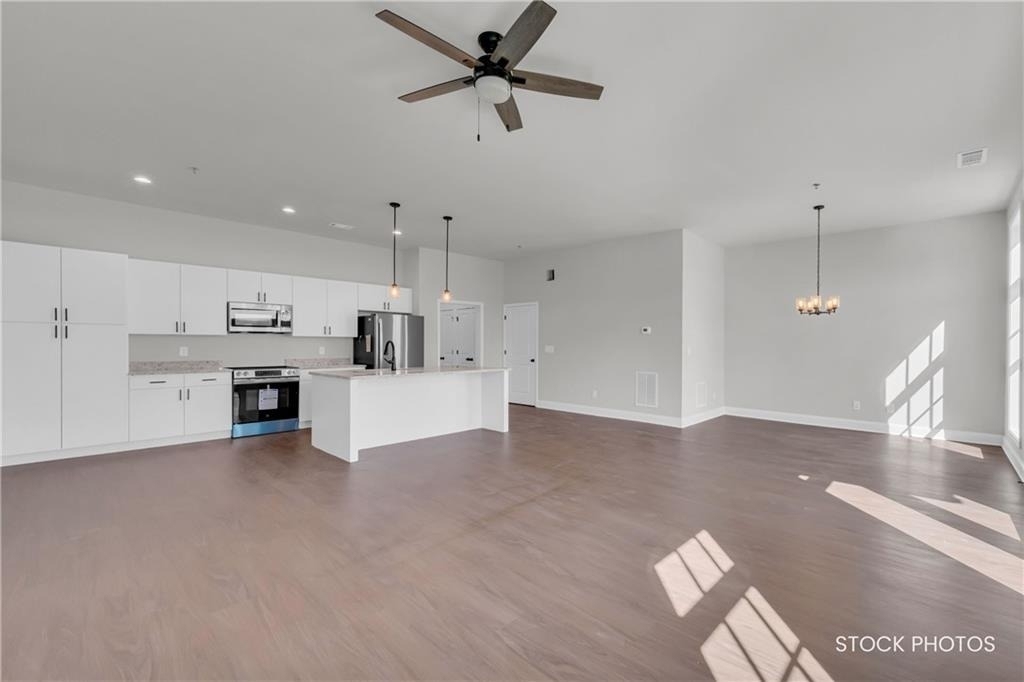 1038 Homestead Way Street - Photo 5