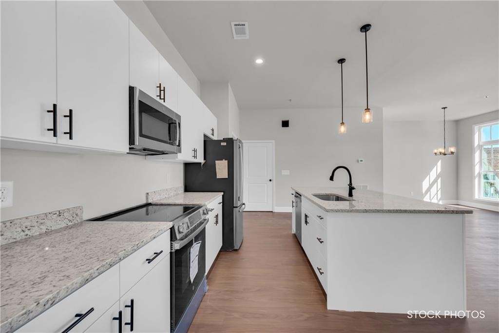1038 Homestead Way Street - Photo 11