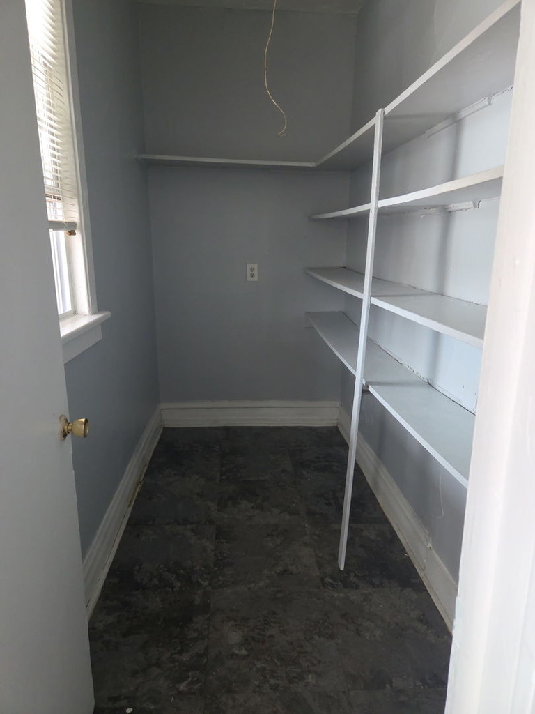 2704 E 77th Street - Photo 9