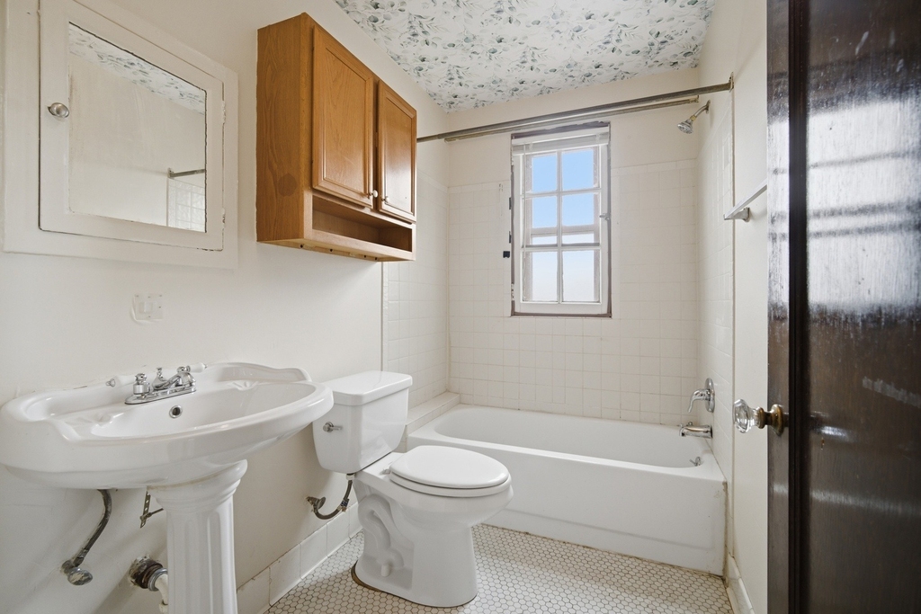 420 N Pine Avenue - Photo 6