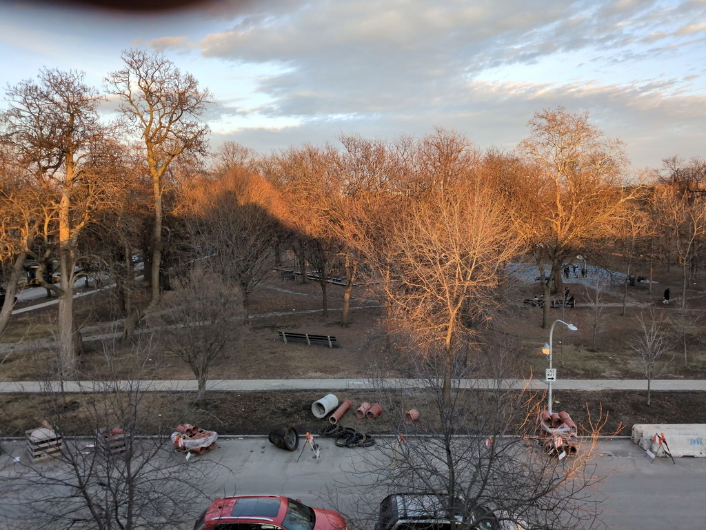 420 N Pine Avenue - Photo 2
