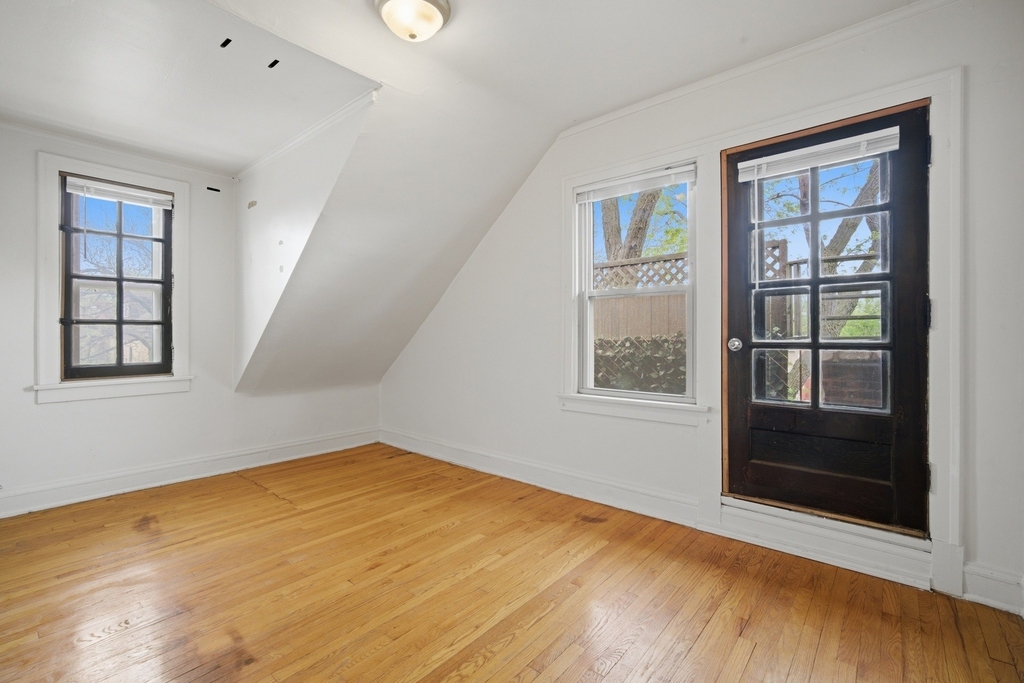 420 N Pine Avenue - Photo 5