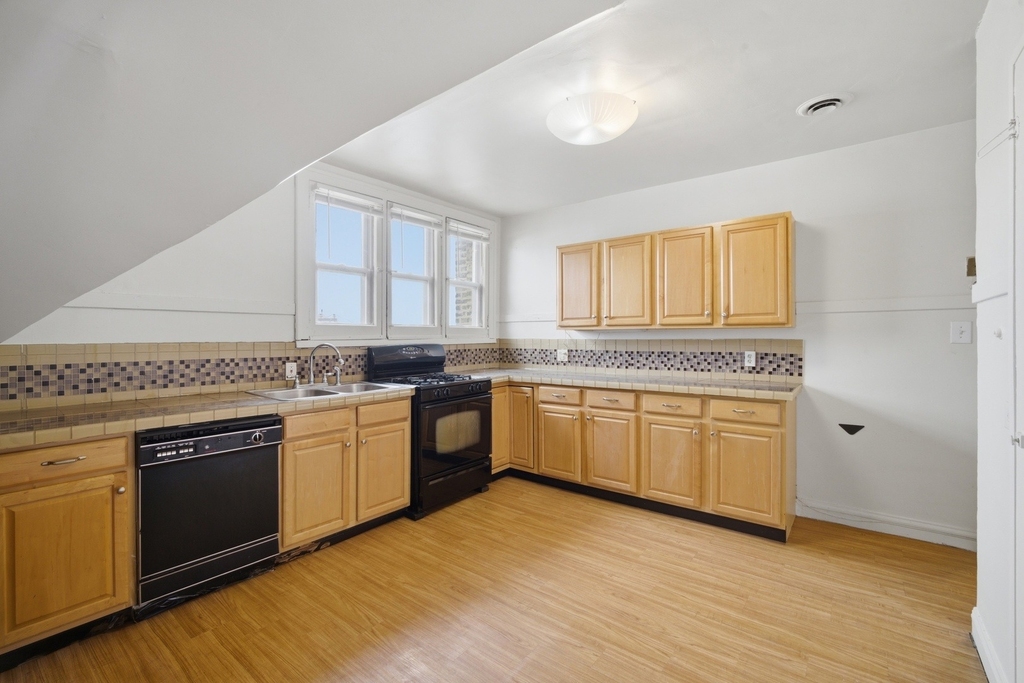 420 N Pine Avenue - Photo 13