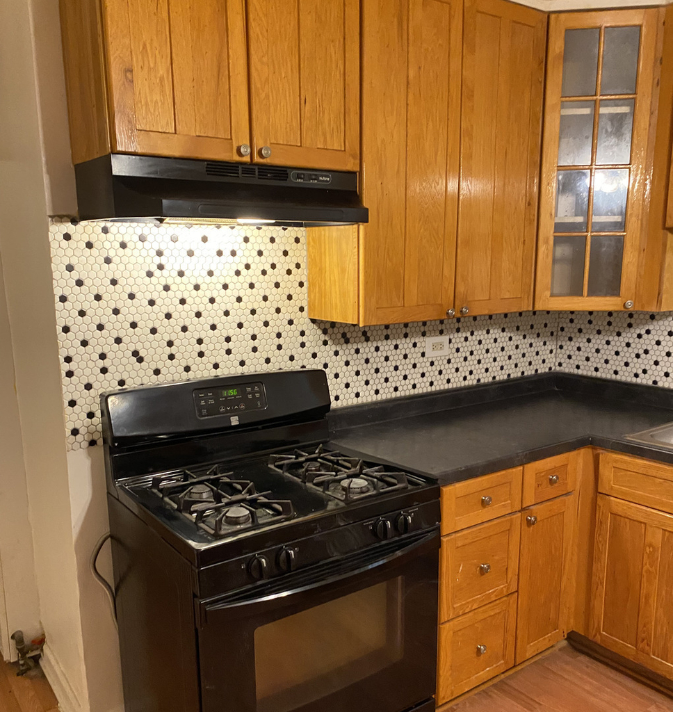 8324 S Baker Avenue - Photo 2