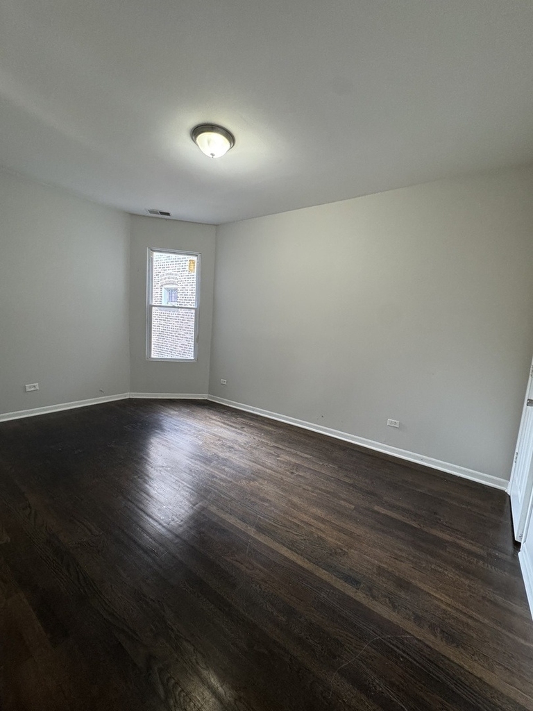 6130 S Rhodes Street - Photo 5