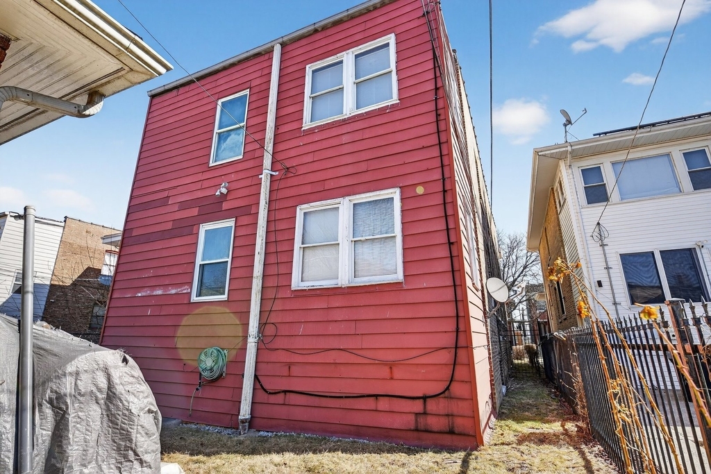8018 S Sangamon Street - Photo 0