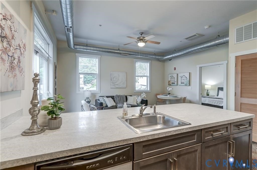 1020 Porter Street - Photo 16