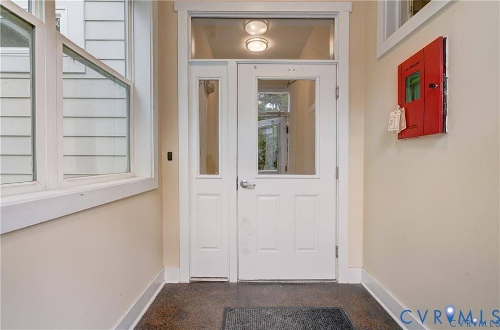 1020 Porter Street - Photo 4