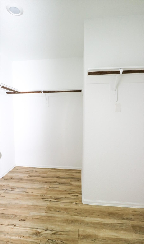 21811 Hickory Springs Court - Photo 11