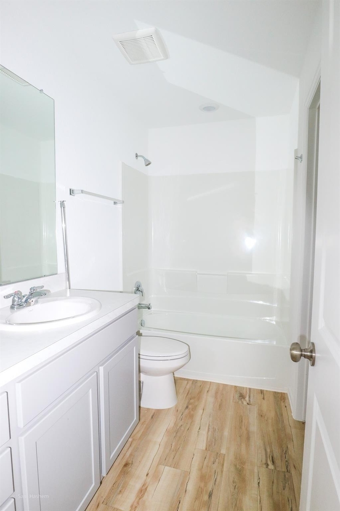 21811 Hickory Springs Court - Photo 10