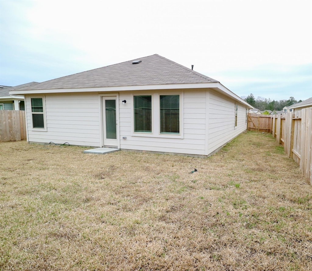21811 Hickory Springs Court - Photo 25