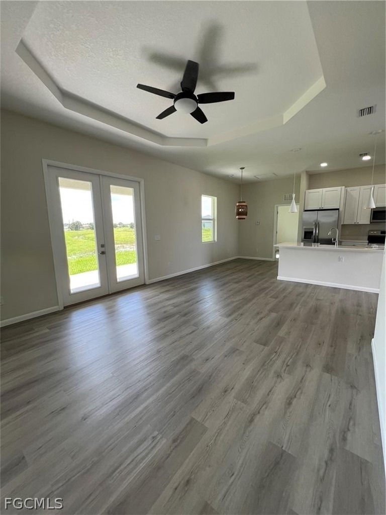 1088 Saturn Court - Photo 2