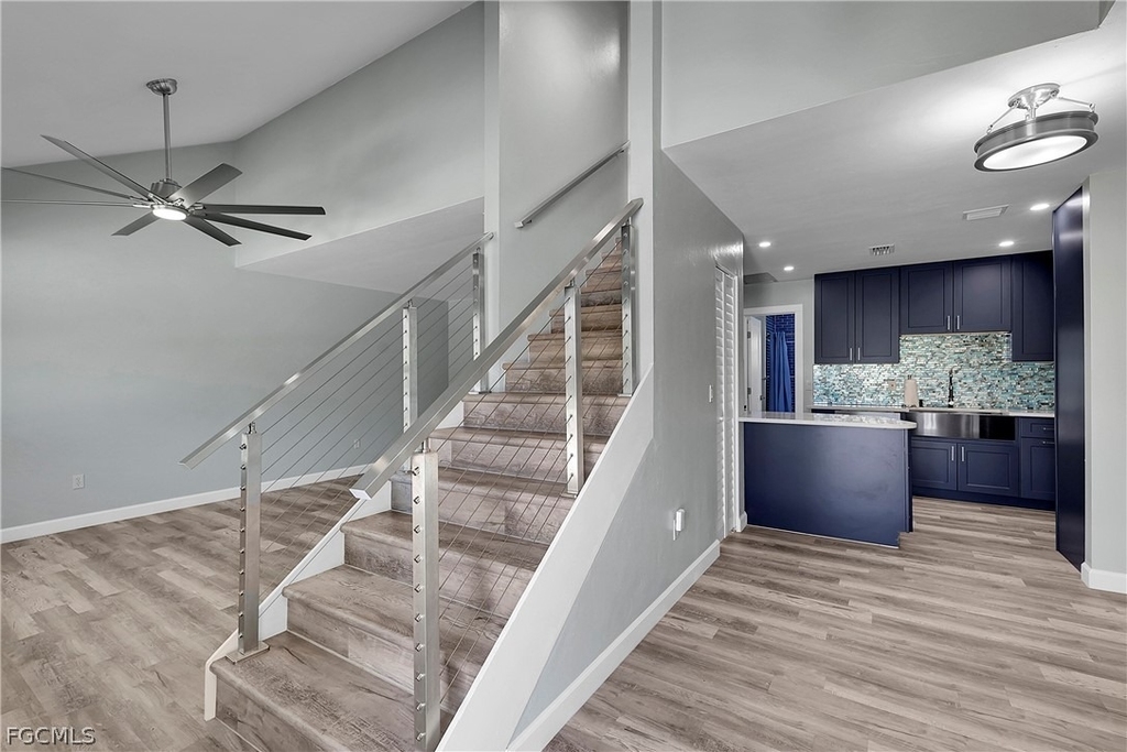 958 Indiana Avenue - Photo 2