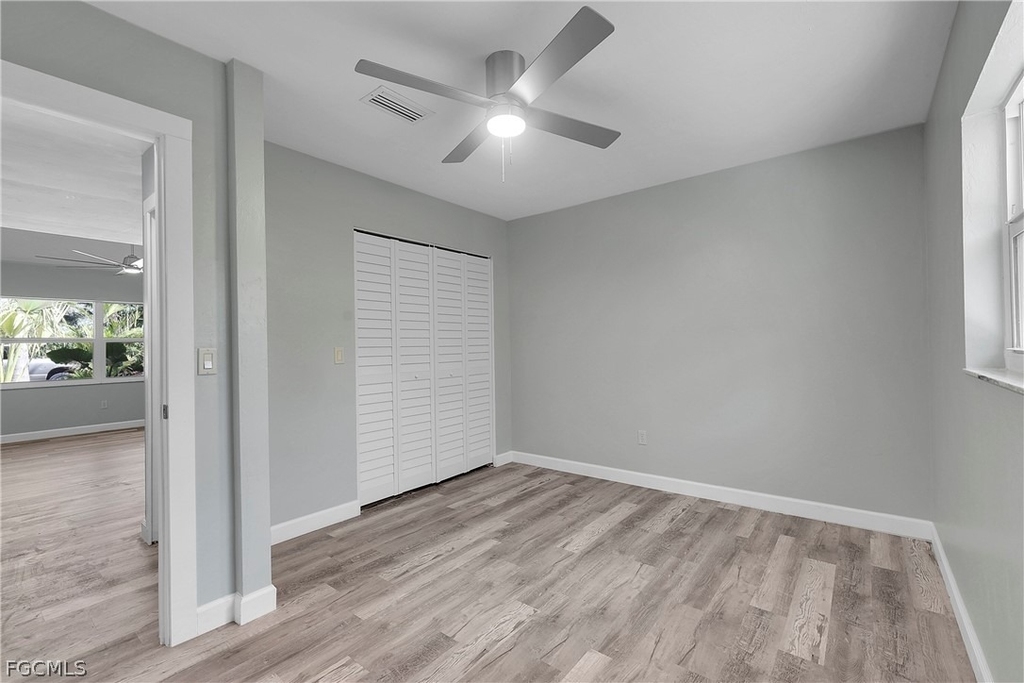 958 Indiana Avenue - Photo 9