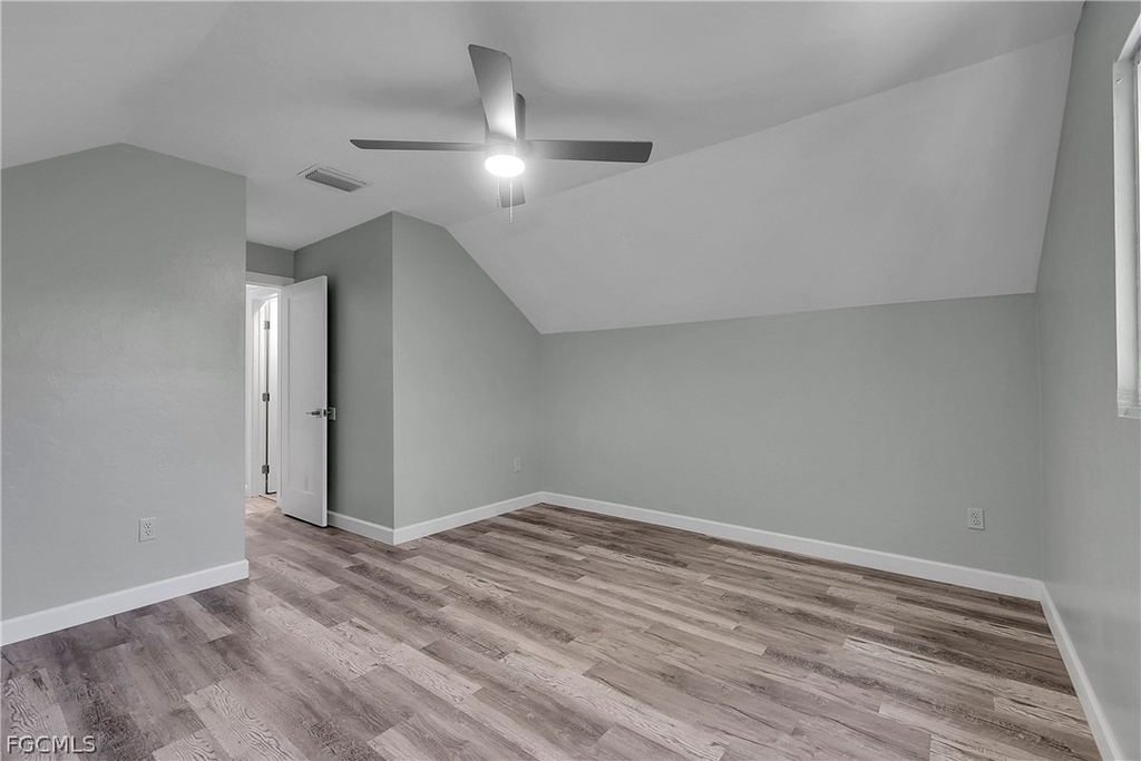 958 Indiana Avenue - Photo 17