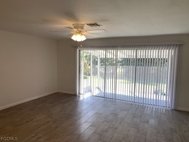 11389 Summerwinds Court - Photo 2
