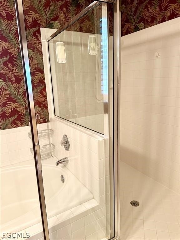 27080 Lake Harbor Court - Photo 16
