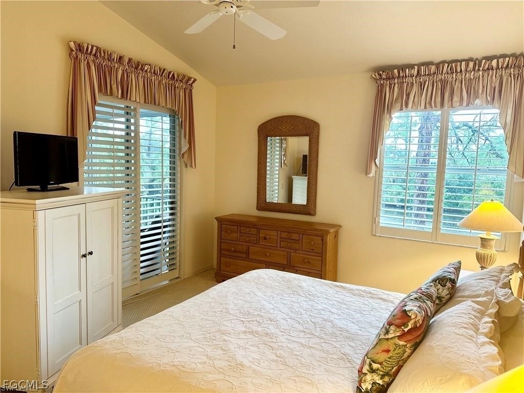 27080 Lake Harbor Court - Photo 12