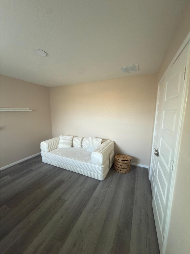 4915 Abbey Manor Lane - Photo 7