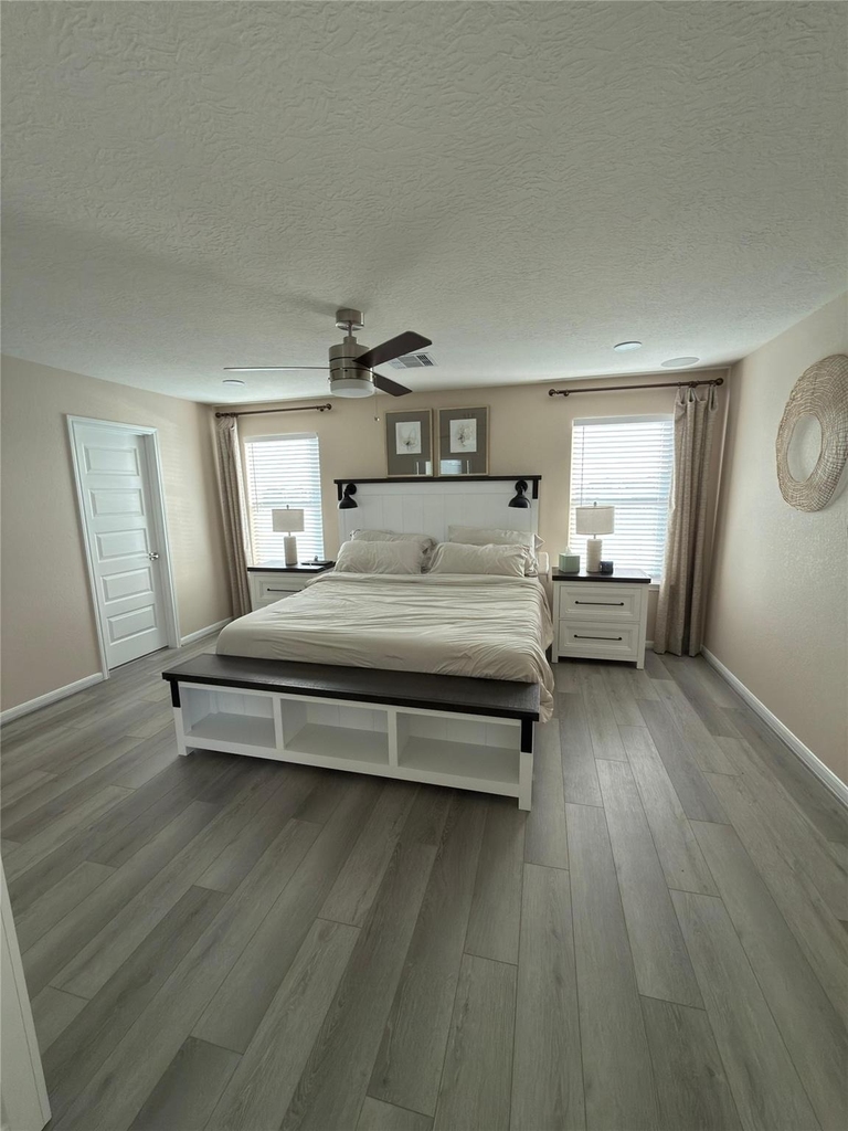 4915 Abbey Manor Lane - Photo 4