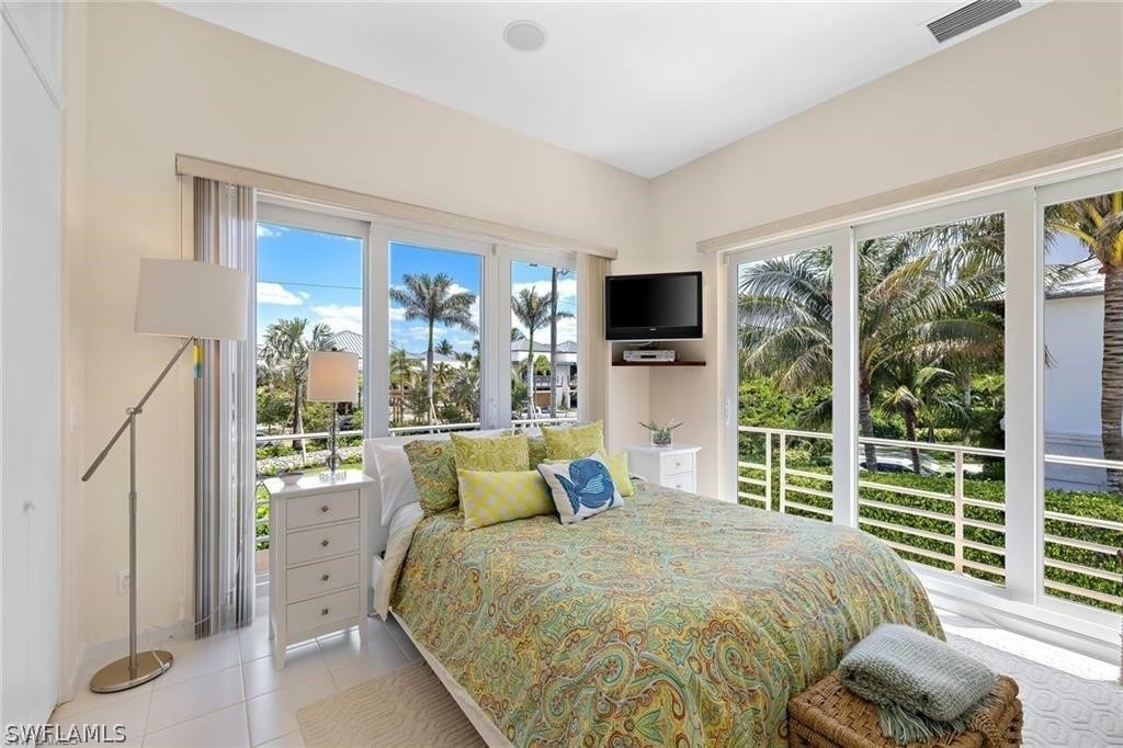 3860 Gordon Drive - Photo 30