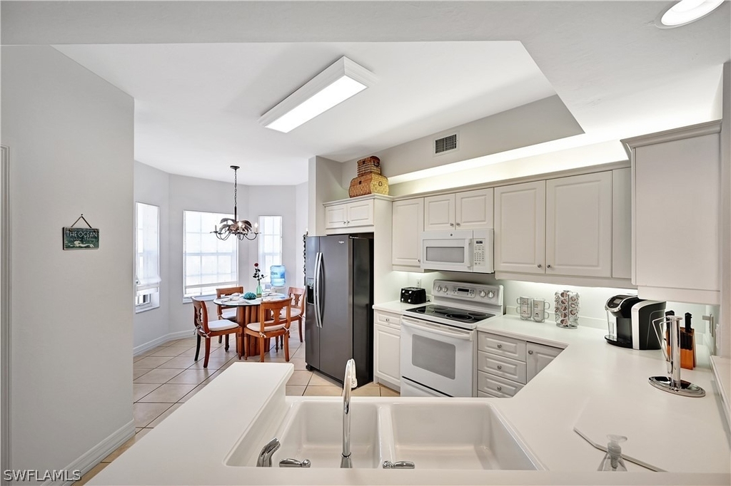 410 Bayfront Place - Photo 6