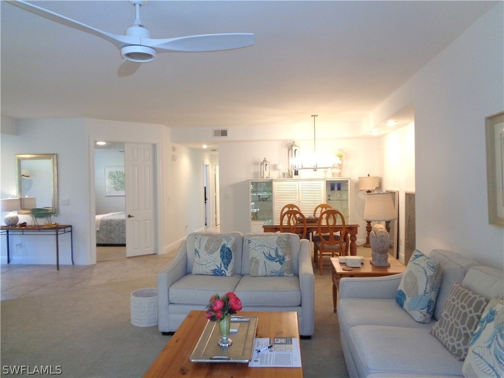 515 Laguna Royale Boulevard - Photo 6