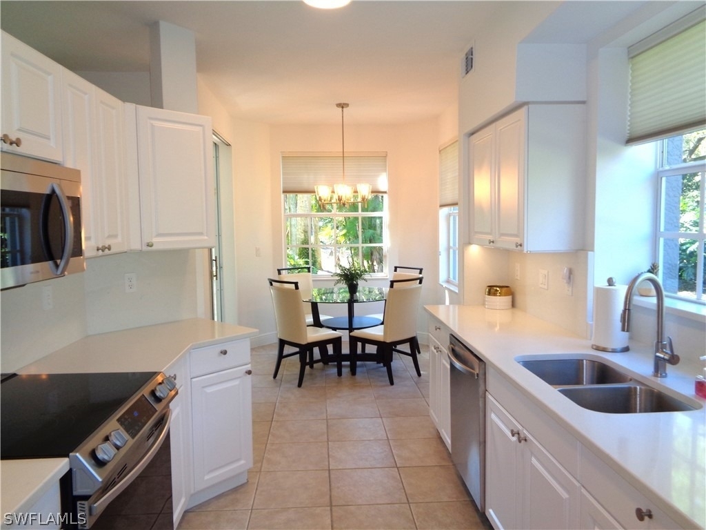 515 Laguna Royale Boulevard - Photo 12