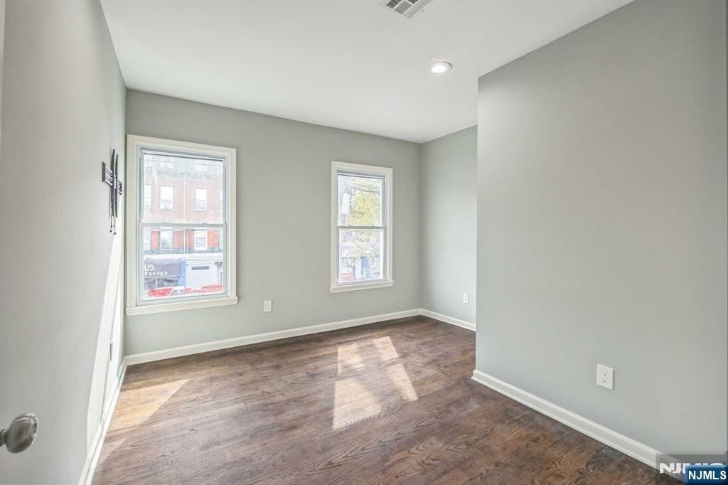541 Union - Photo 3