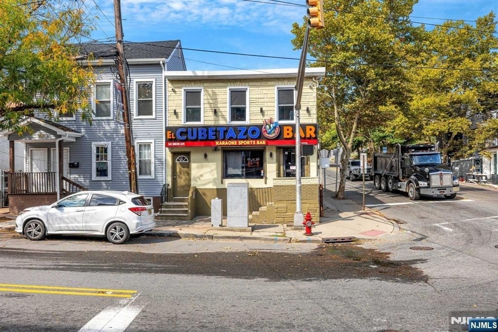 541 Union - Photo 0