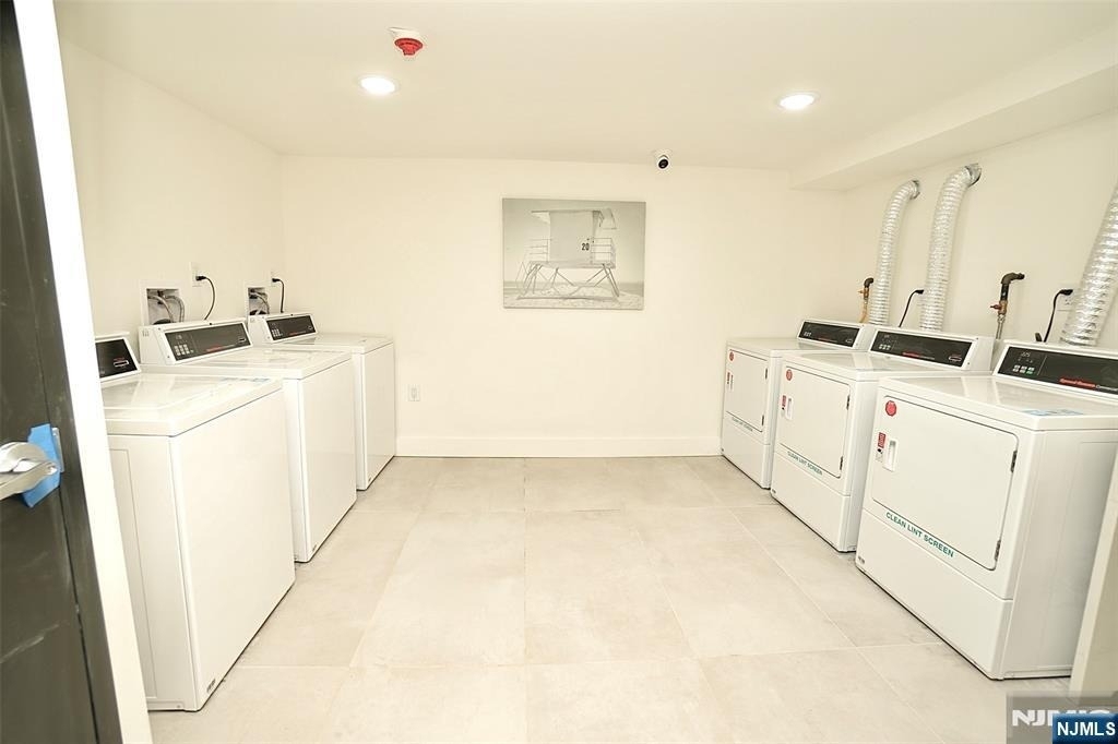 536-540 Central - Photo 11
